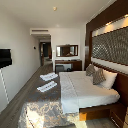 Small Hotel