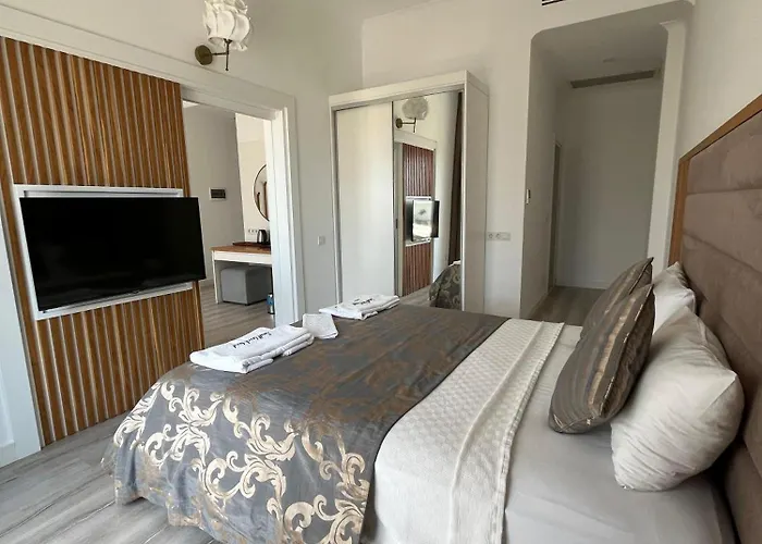 Small Hotel 3*